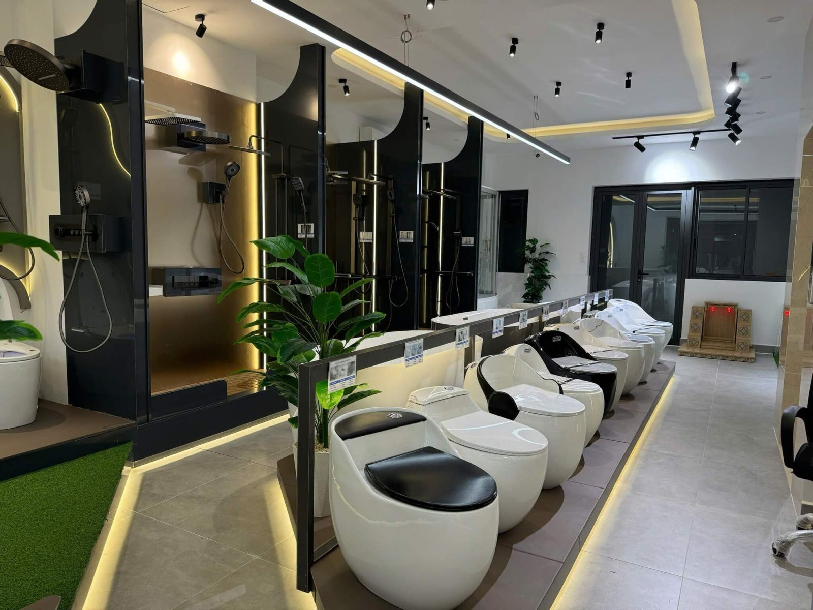 Hình showroom mới 4